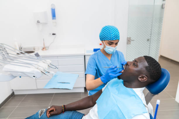 Best Weekend Emergency Dentist in Hoisington, KS